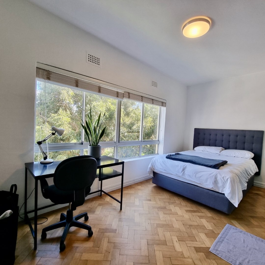 3 Bedroom Property for Sale in Sea Point Western Cape